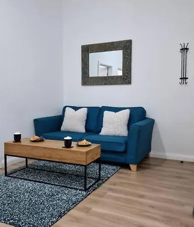 Apartment Cosy 2 Bedroom *